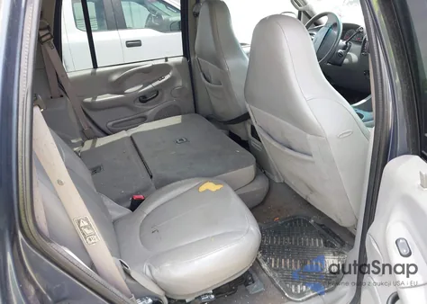 2002 Ford Expedition Xlt from USA, damaged, VIN 1FMEU15L42LA11664